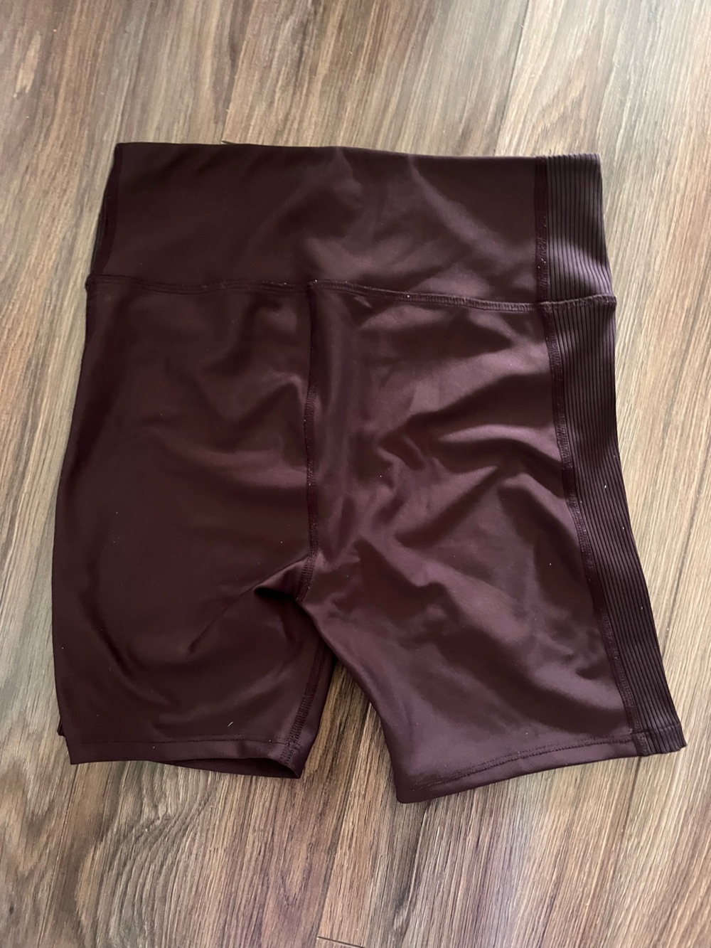 Peloton Women's High-Waist Bike Shorts - Burgundy with Pink Logo - Picture 4 of 4